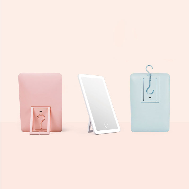 Miroir LED portable de voyage: le compagnon de toilettage ultime